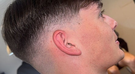 DarrelP Barber