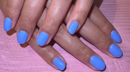 IC Nails image 3