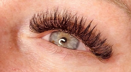 PR Lash image 2