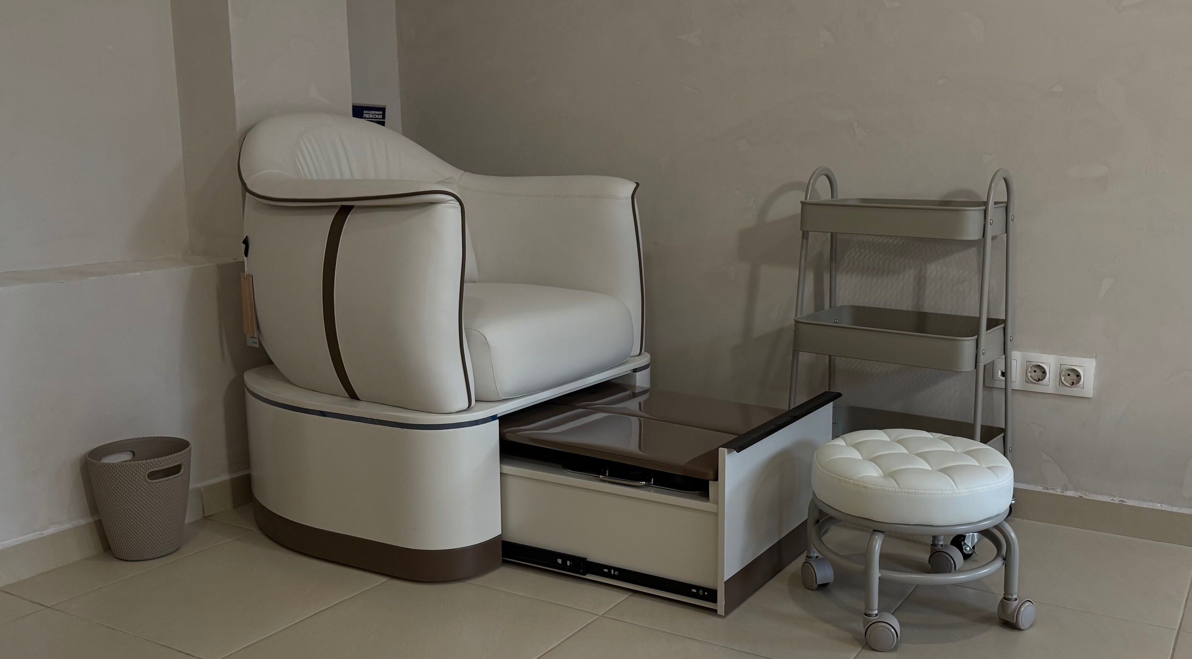 Luxurious pedicure chair at Simple by Eleonora Velinova, Sofia, Sofia City Province, BG, offers comfort and style.