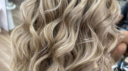 Hair Anthem obrázek 2