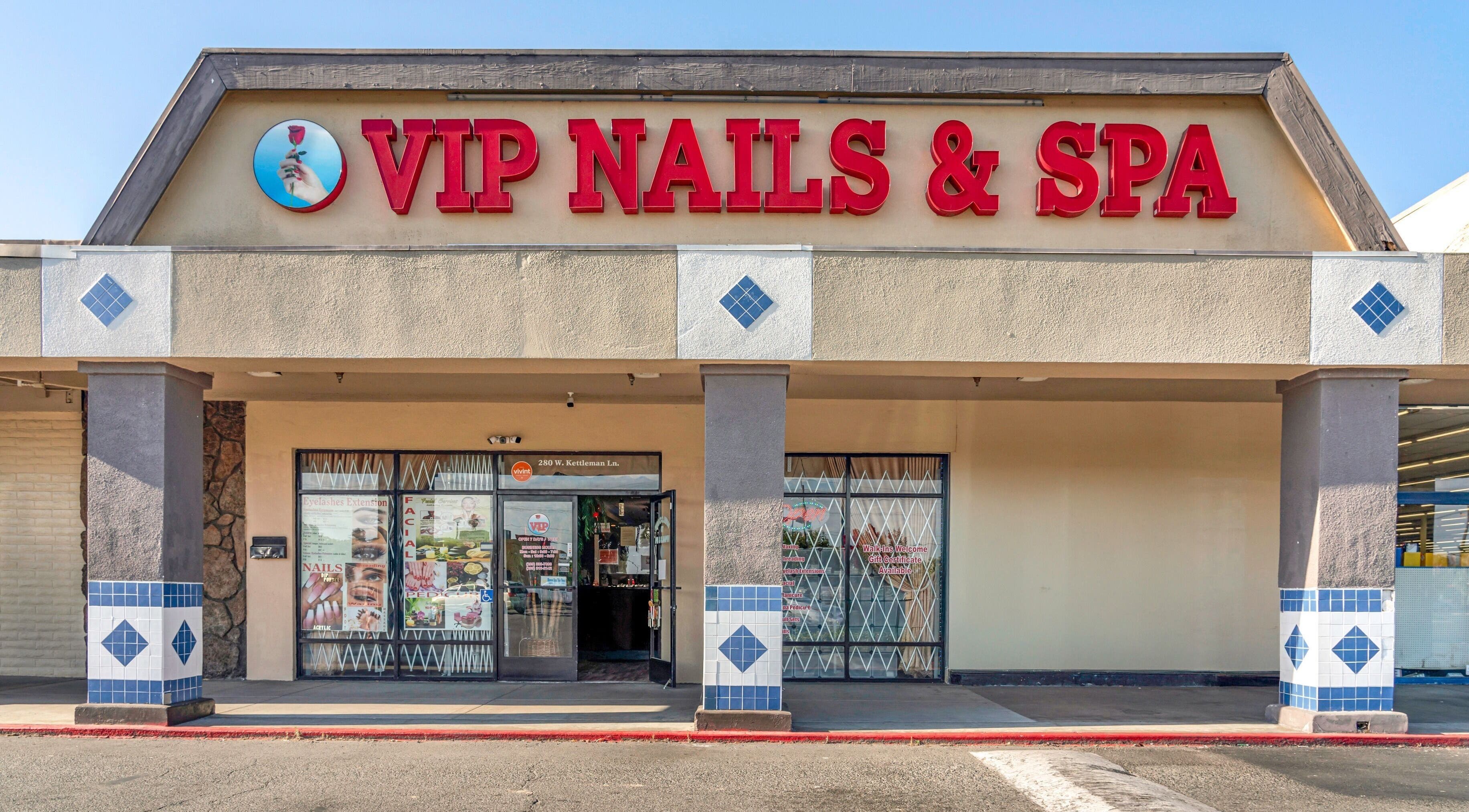 Front entrance of VIP Nails and Spa Official located in Lodi, California, US showcasing its professional facade.