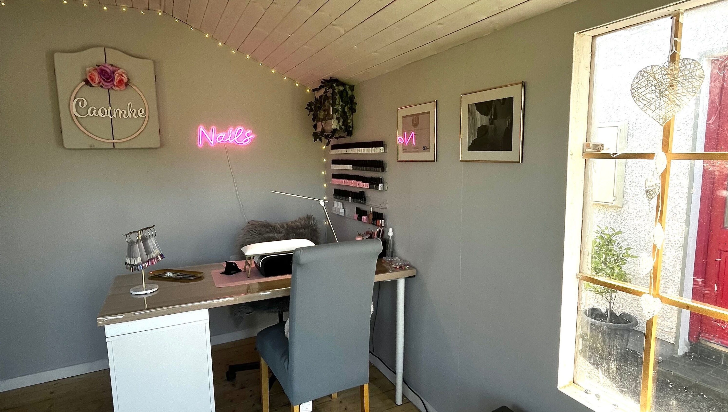 Cozy chic nail station with neon signs at Nails By Caoimhe, Castlebar, County Mayo, IE.