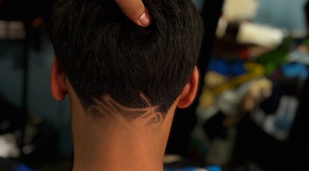 Imperial barber studio image 3