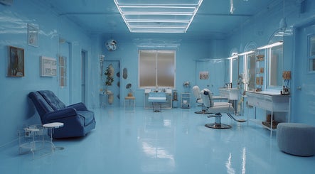 Heaven Luxe Aesthetics salon with soothing blue decor in London, England, GB invites relaxation.