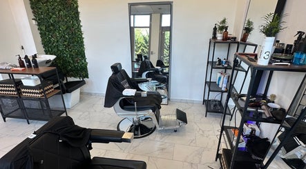 Újlipót Barber Shop💈✂️, bilde 2