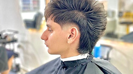 Michel_HairCut, bild 3