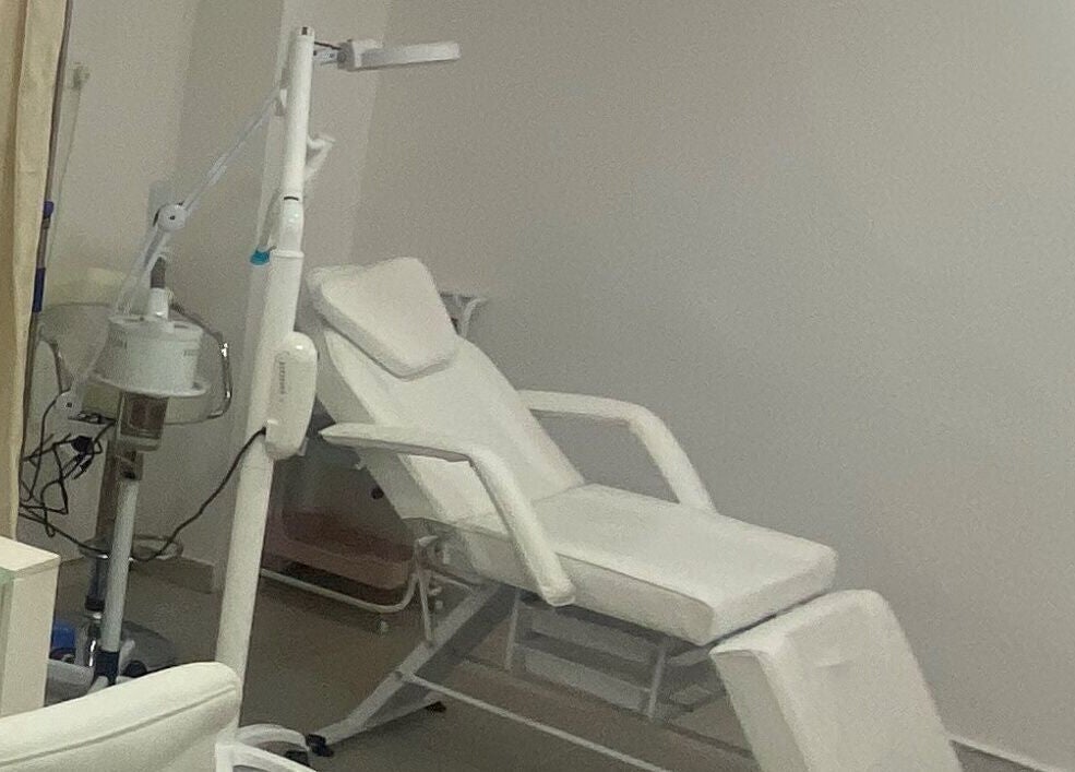 Luxurious aesthetic treatment room at BOTOX-LAGOS, Lekki, Lagos, NG equipped with modern furnishings.