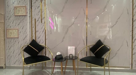 Camiralbeautyspa image 3