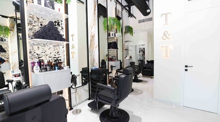 Trim & Tame Men Saloon obrázek 2