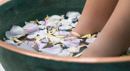Relax at Three Mile Beach offers a soothing floral footbath in Gwithian, England, GB.