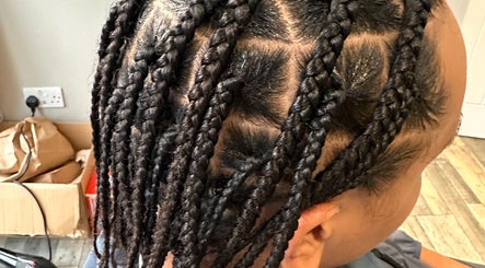 AfroLux image 2
