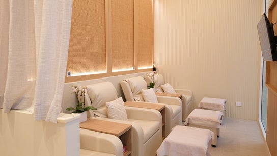New Star Massage and Head Therapy