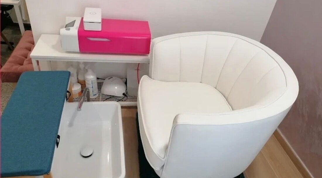 Angolo manicure elegante al Centro Estetico Kamaraton, Marina Di Camerota, Campania, IT.