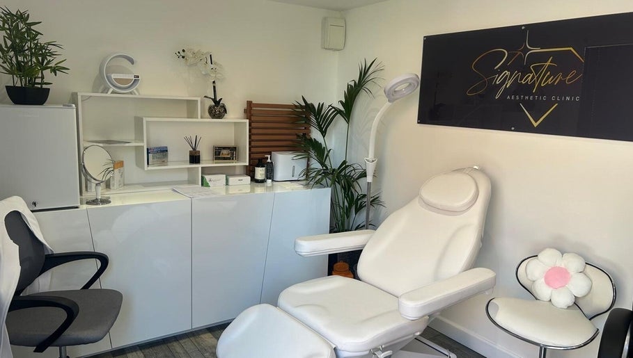 Signature Aesthetic Clinic image 1