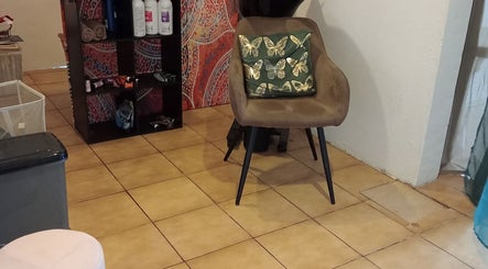 Dani's Salon obrázek 2