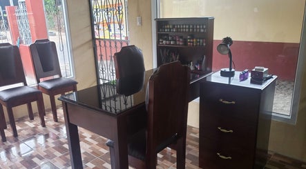 Sala de belleza glamour图像3