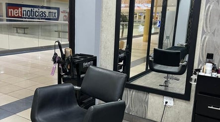 Jonny Delgadillo Hair Salon – kuva 2