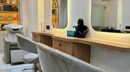 Elance salon imagine 3