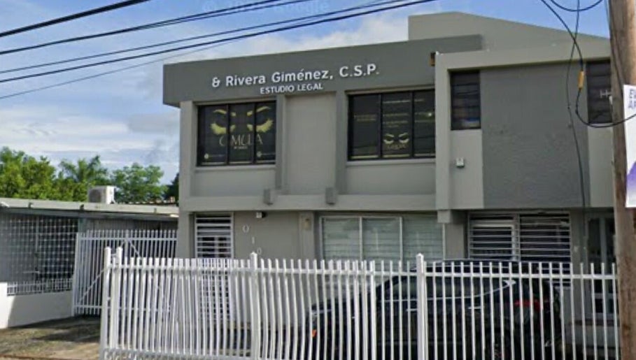 Fachada de GLAMOROUS MIND (GMLASHESPR) en Caguas, Caguas, PR, mostrando un entorno profesional.