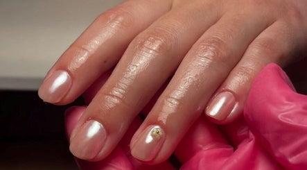 The nail gallery by M