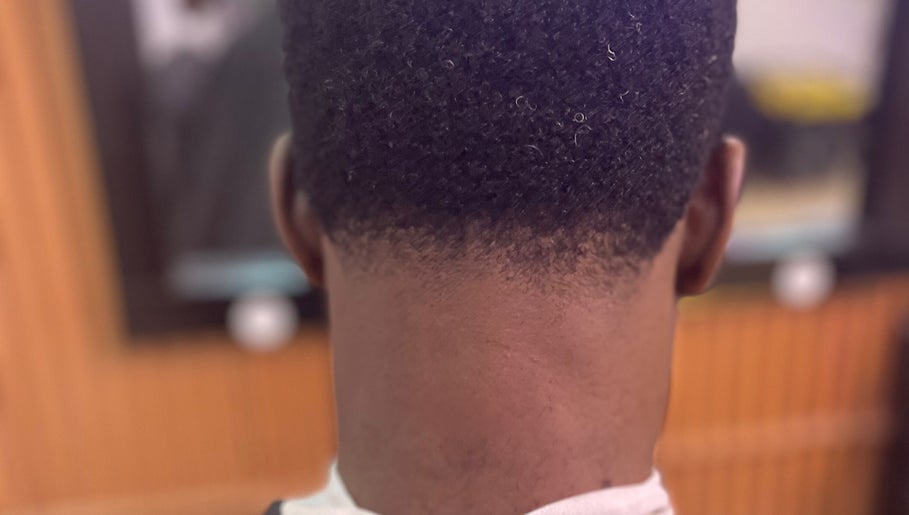 Lmao Barbing Salon image 1