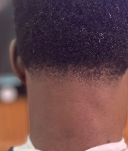 Lmao Barbing Salon image 2