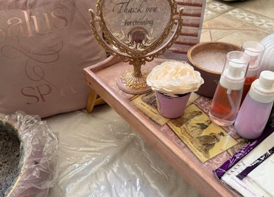 Elegant spa setup at Salus Spa - Home Service - سالس سبا - خدمة منزلية in Jeddah, SA, featuring luxury beauty products.