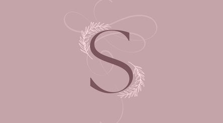 Elegant 'S' design representing Salus Spa - Home Service | سالس سبا - خدمة منزلية in Jeddah, SA.