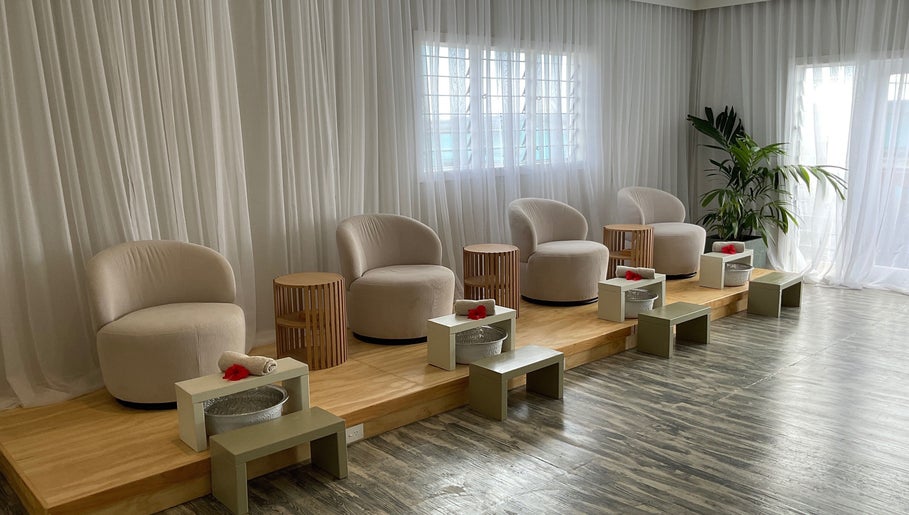 Luxurious seating at Marama Day Spa in Nikao, CK, offering a serene and elegant wellness experience.