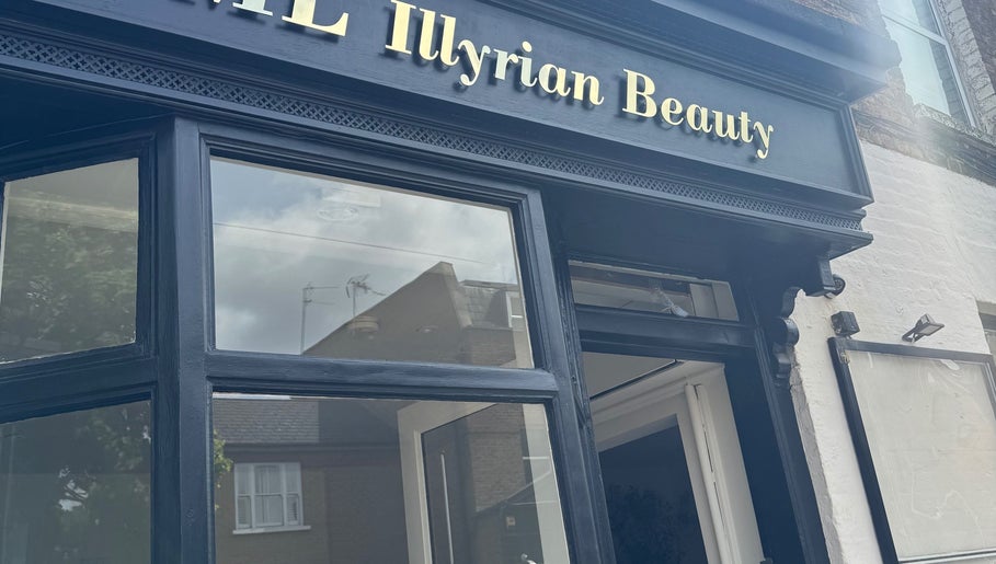 MYA’S BEAUTY – obraz 1