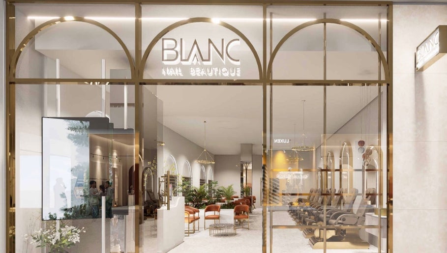 Blanc Nail Beautique image 1