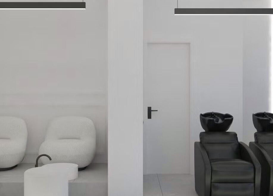 Σύγχρονος καλαίσθητος χώρος στο Medusa Nea Smirni, Νέα Σμύρνη, GR με πολυτελείς θέσεις περιποίησης.