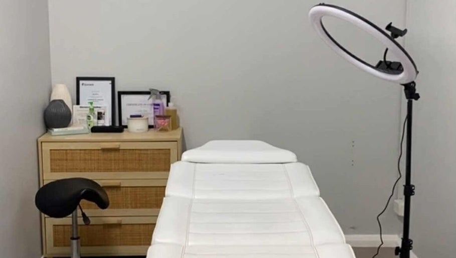 Immagine 1, Zo's Brow Bar
