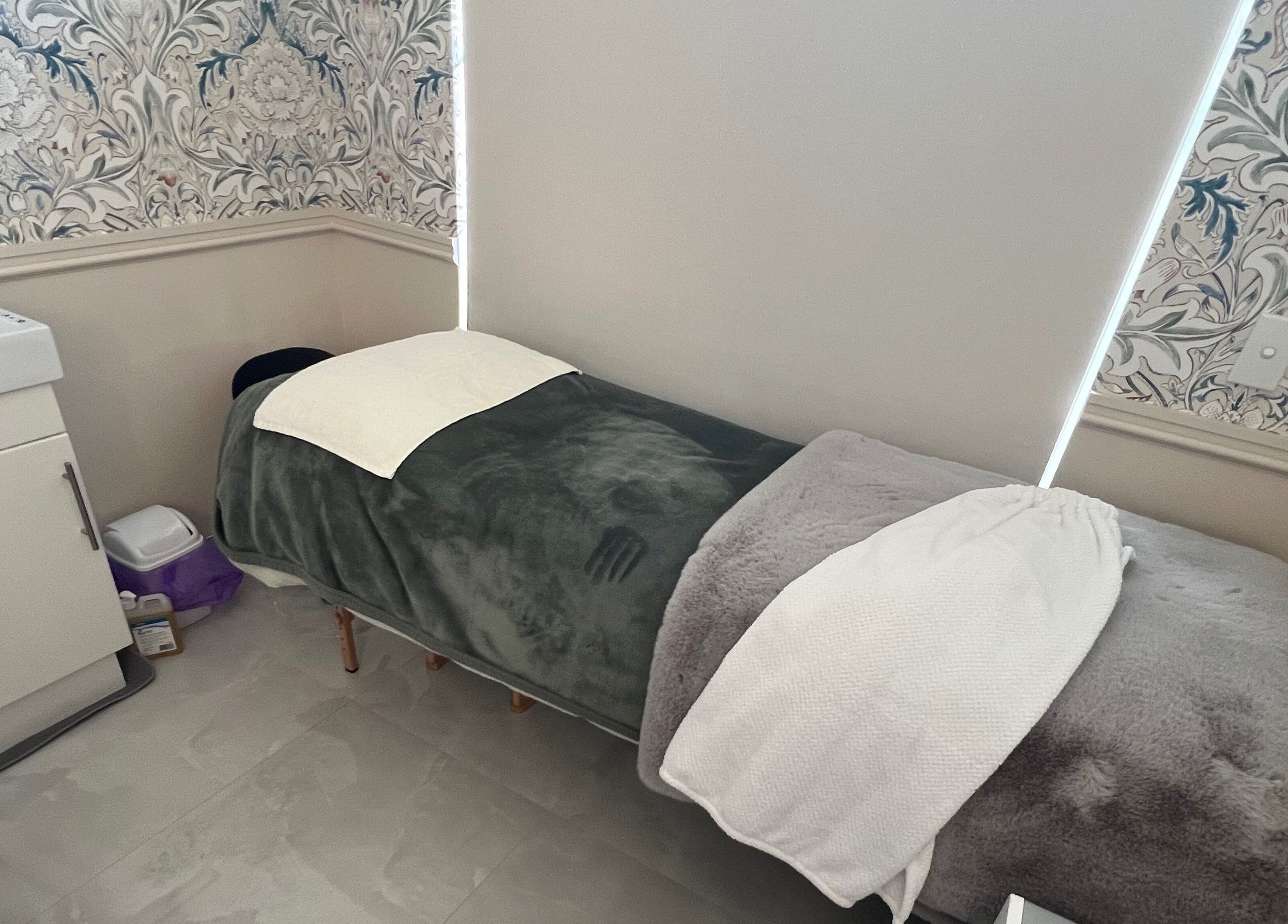 Relaxing treatment room at Derma Lift Studio in Winthrop, Western Australia, AU with serene decor.