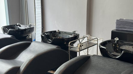 Modern wash stations at Layers Hair Salon, Kuala Lumpur, Wilayah Persekutuan Kuala Lumpur, MY.