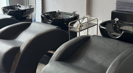 Modern wash stations at Layers Hair Salon, Kuala Lumpur, Wilayah Persekutuan Kuala Lumpur, MY.