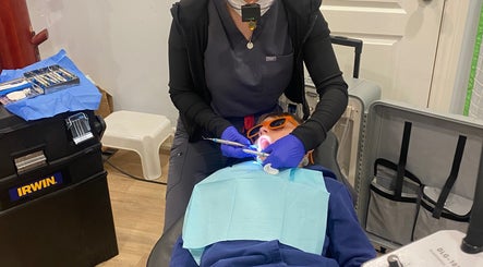 Halton Mobile Dental image 3