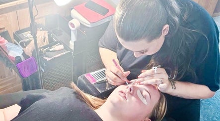Drive By Beauty in Dunstable, England offers expert eyelash services for relaxing beauty experiences.