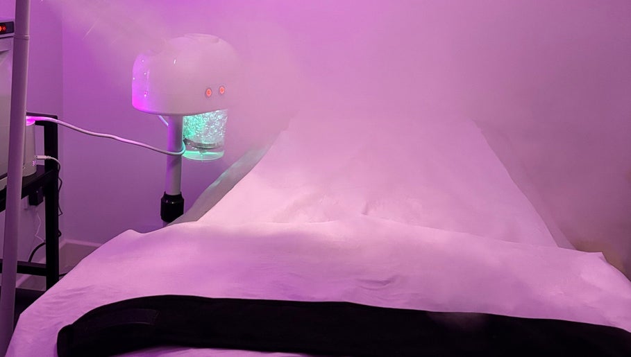 Relaxing steam room at Skin By Shannon, Tranent, Scotland, GB providing calming wellness experience.