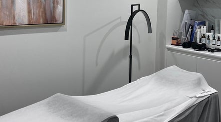 J Medical Aesthetics
