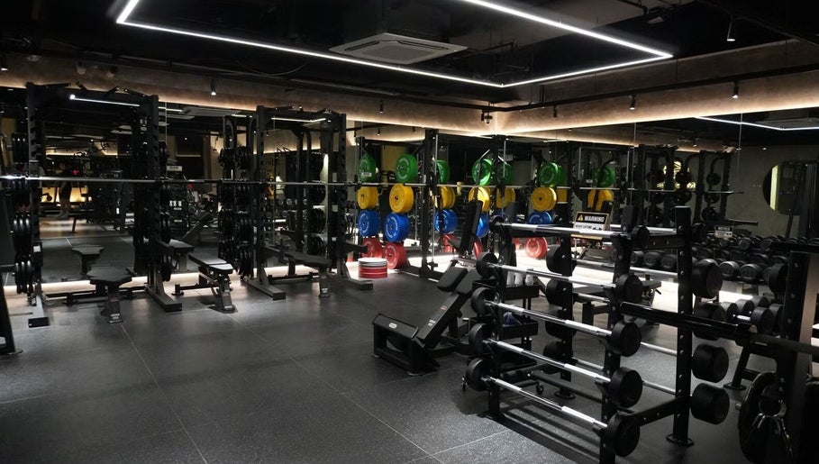 FLEX GYM BGC image 1