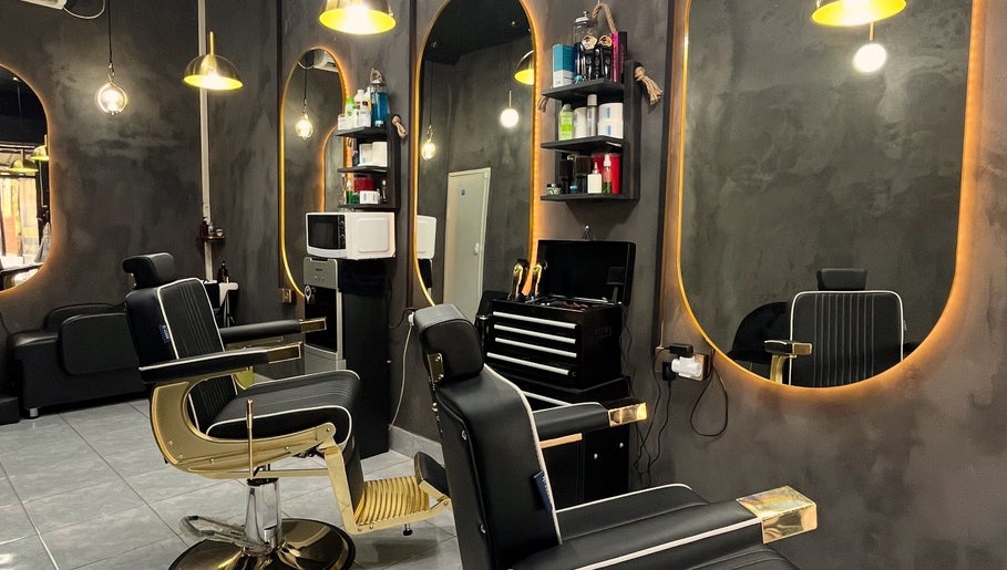 Baron premium barbershop image 1