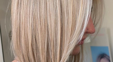 Private hairdressing plympton image 3
