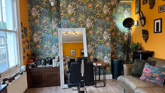 Hair@ 2 camplin st - private studio