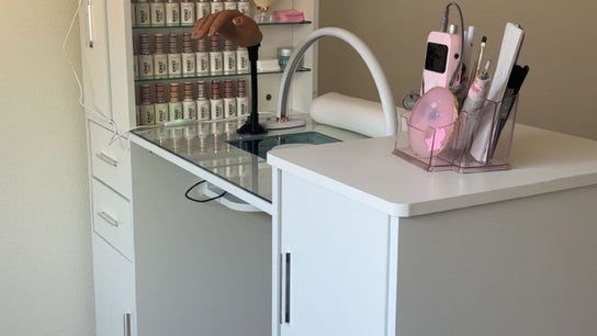 The Nail Lab x G