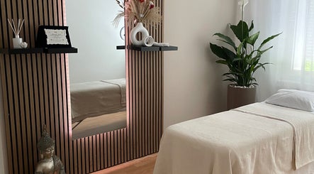 KS Aesthetic Massage изображение 2