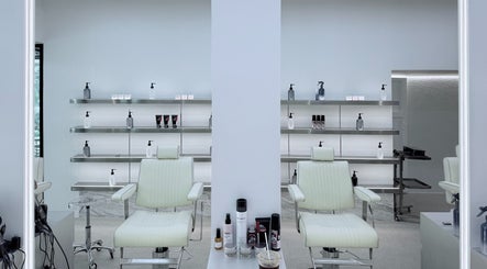 TWENTY.TWO CUT & FACIAL BAR - PREMIUM BARBERSHOP