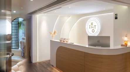 Kitto Lab Beauty 接待区位于九龍, 九龍, HK，现代简约设计，欢迎顾客。