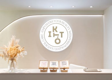 Kitto Lab Beauty大堂，位於九龍, 九龍, HK，展示雅致設計與乾燥花布置。